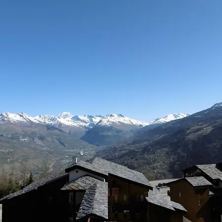 2 Pieces, 6 Pers, Balcon, Vue Mont Blanc, Animaux Ok, Proche Pistes - Fr-1-353-72 Apartment *